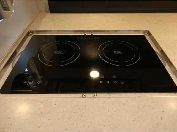 Cửa hàng bếp Phương Đông