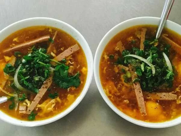 Quán cháo trắng hột vịt muối 100