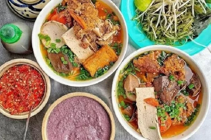 Bún Riêu & Canh Bún Cô Gái