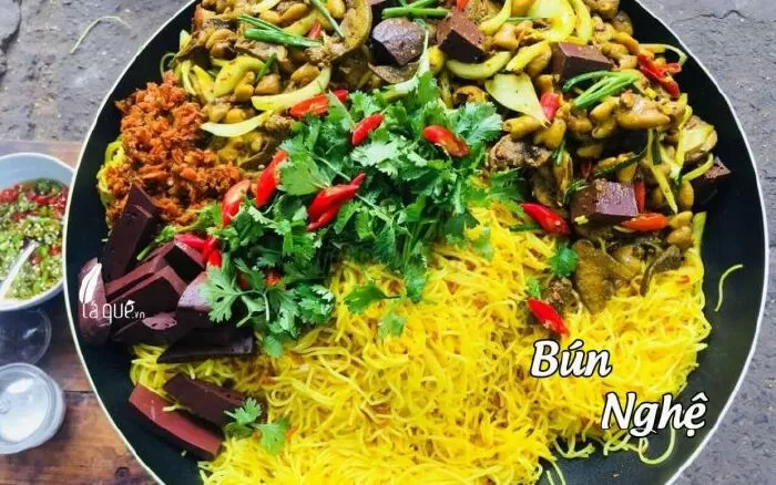 Bún nghệ Huế