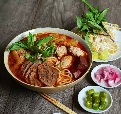 Bún bò Huế Hưng Vượng