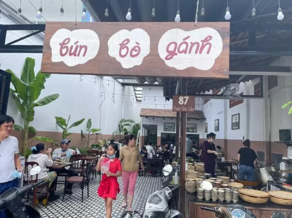 Quán bún Bò Gánh