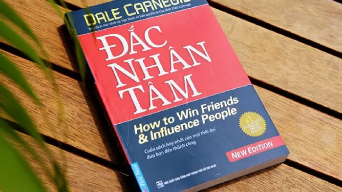 Top 10 cuốn sách hay nhất định phải có trên kệ sách nhà bạn