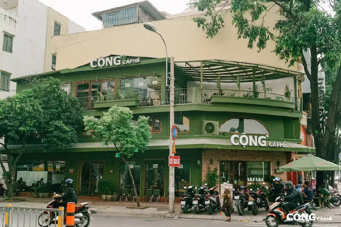 Cộng Cà phê - đường Láng