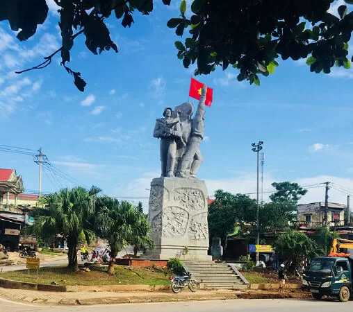 Quảng Trị anh hùng - Bằng Lăng Tím