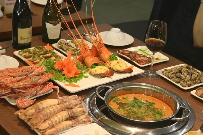 Buffet hải sản Cửu Vân Long