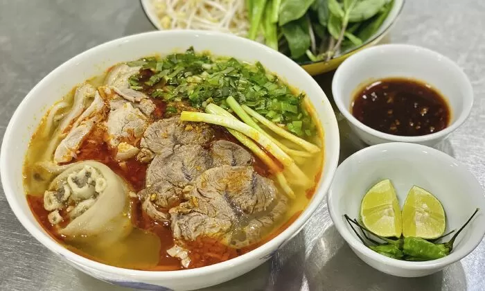 Quán bún bò Ngự Bình