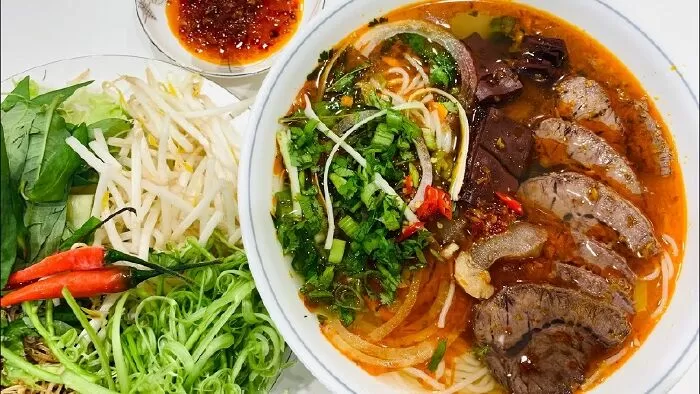 Quán bún bò O Oanh - Ngự Bình