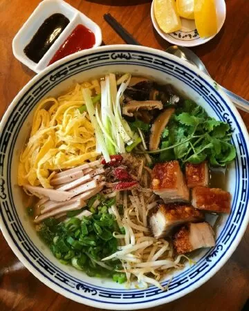 Bún thang Hàng Trống