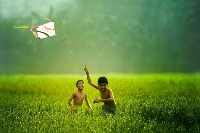 Top 15 bài thơ hay nhất về tuổi thơ mỗi người