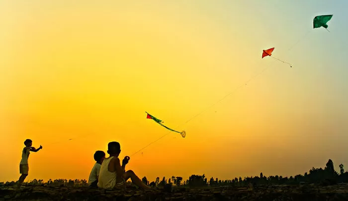 Về với tuổi thơ - Hồng Giang