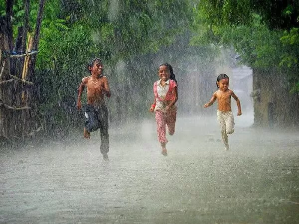 Muốn về với tuổi thơ - Nguyễn Đình Huân