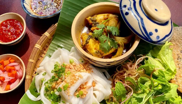 Tiệm Ăn Hội Phố