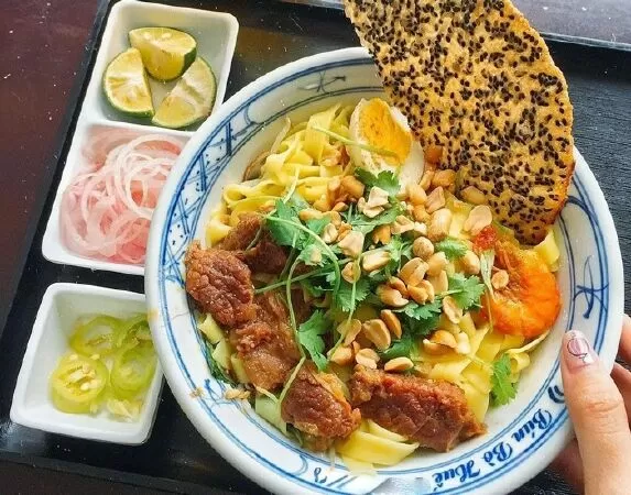 Mì Quảng Hội An quán