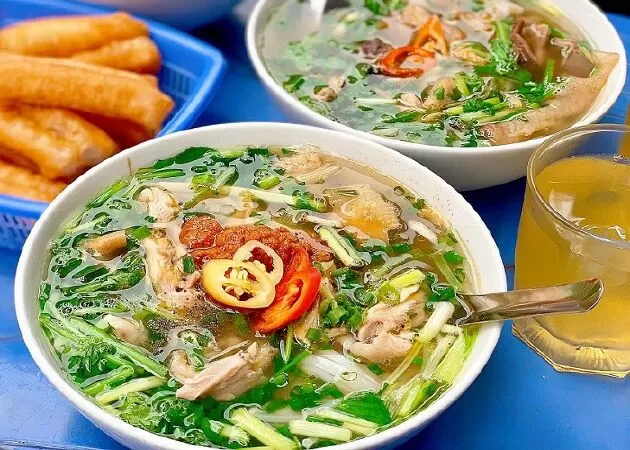 Phở gà Châm