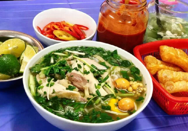 Phở gà Chí 98 Yết Kiêu