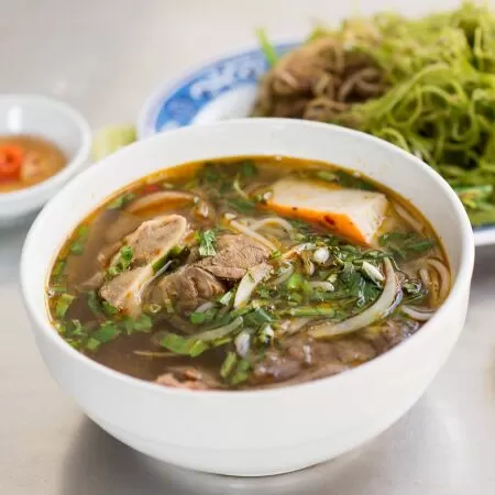 Bún bò Quê Mạ