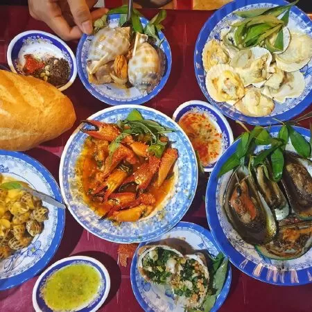 Quán Ốc Bụi