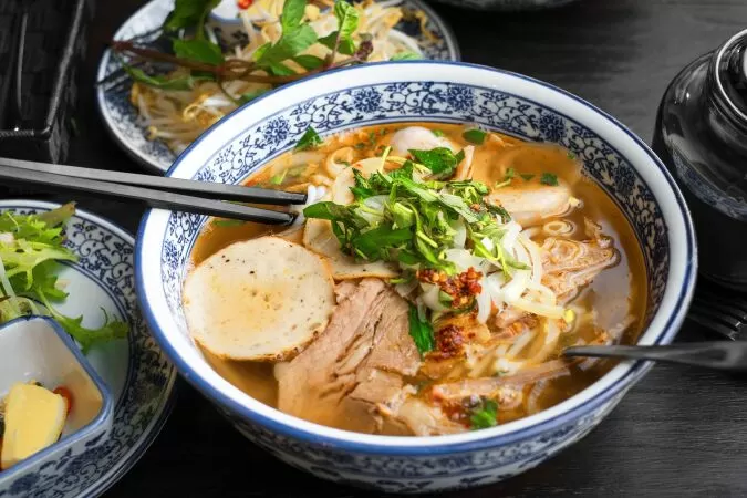 Bún bò Huế Quê Mạ