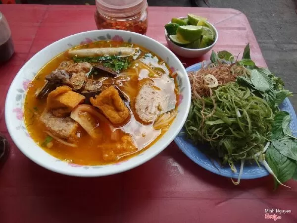 Bún riêu Hòa Hưng