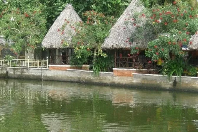 Nhà hàng câu cá Vườn Khế
