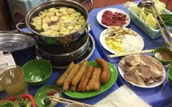 Lẩu bò nhúng dấm 46 Trần Xuân Soạn