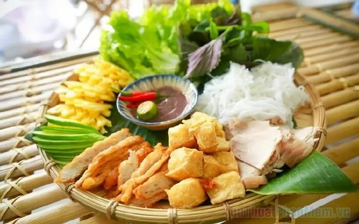 Bún đậu mắm tôm Sinh Đôi