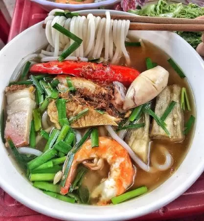 Quán bún mắm Cô Tư