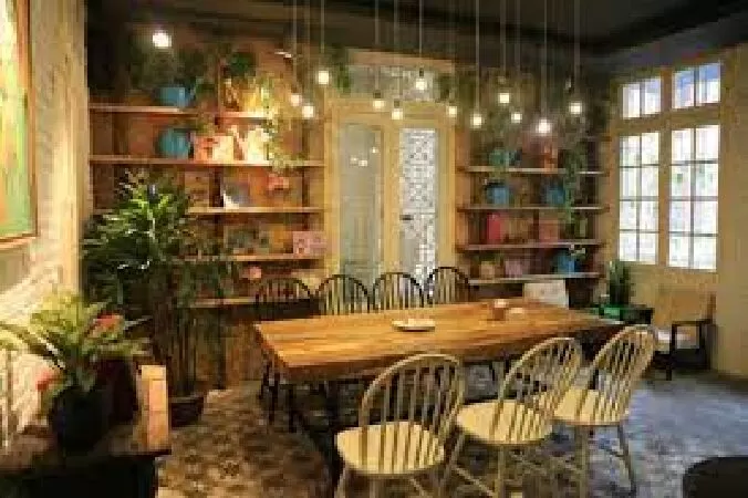 Hoa 10 giờ – Floral & Book Cafe