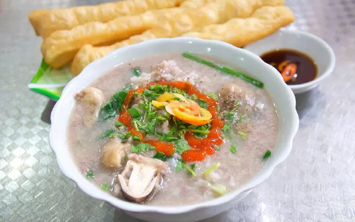 Quán Cháo Lòng Bà Năm