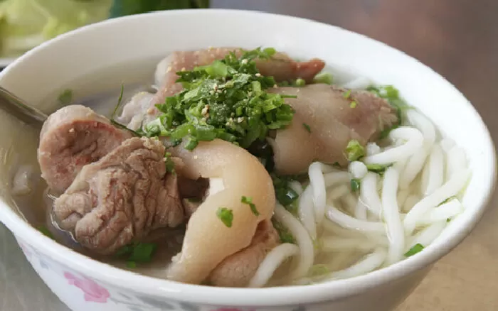 Bánh canh giò heo Bình Thới