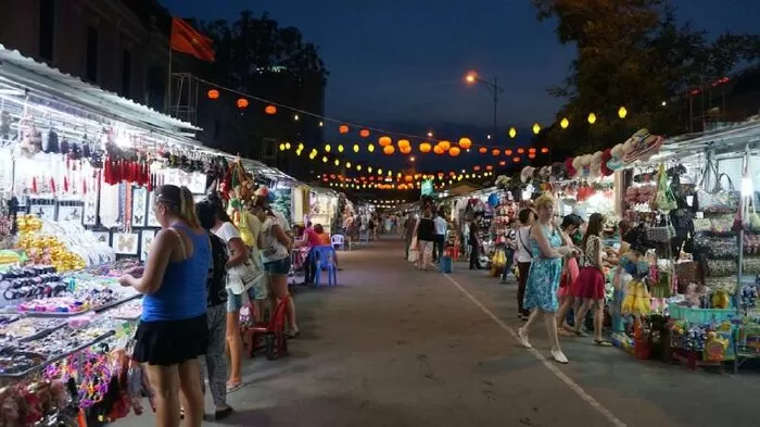 Chợ đêm Hòa Khánh