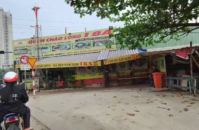 Quán cháo lòng 18A