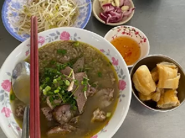 Quán cháo lòng Nhà Quê