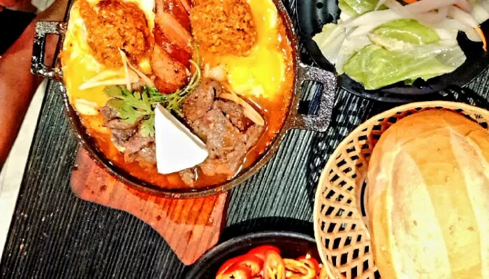 Bánh Mì Chảo Cô 3 Hậu - Gò Vấp