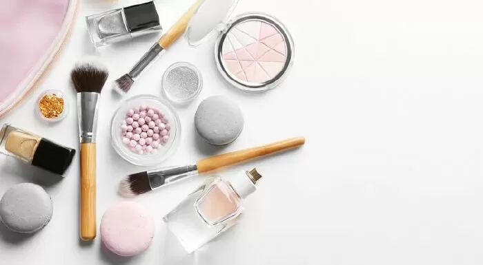 Tóc Đen Mắt Đen