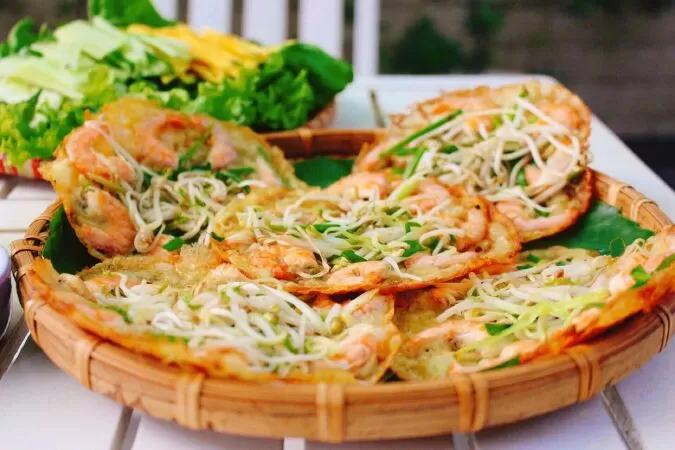 Bánh xèo tôm nhảy Ngự Thiện Quán