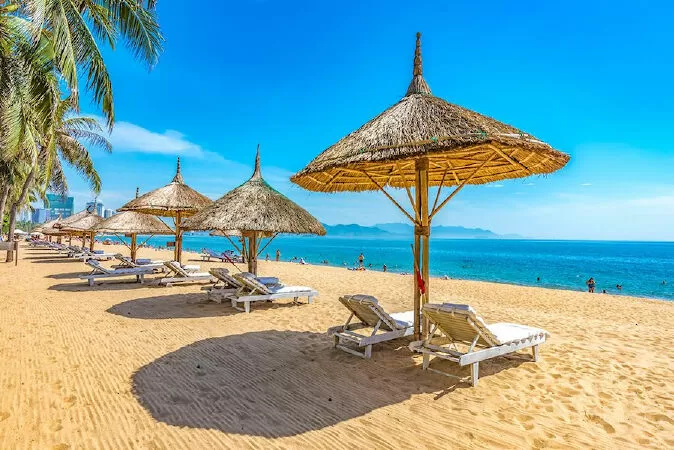 Sáng hè Nha Trang - Trần Phước Lành