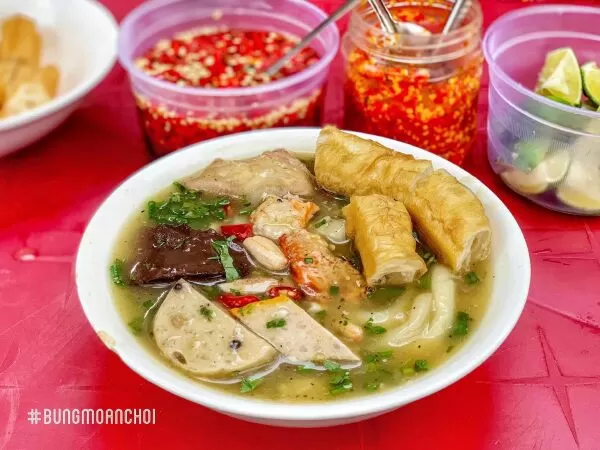 Bánh Canh Cua Bột Gạo Huế Mạ Tôi