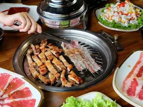 Gogi House