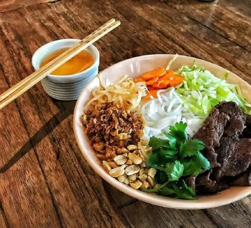 Bún thịt nướng Vị Huế