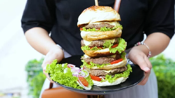 Top 10 Quán Hamburger Ngon Hết Sảy Bạn Chẳng Thể Bỏ Lỡ Tại Hà Nội