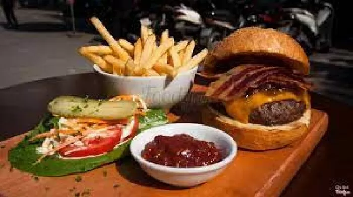 The Moose and Roo Pub & Grill