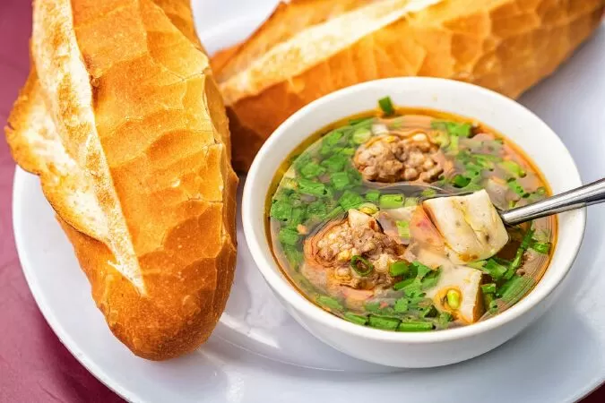 Bánh mì xíu mại Đà Lạt ngon Bình Thạnh