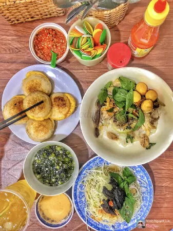 Bánh căn Đà Lạt cô Quỳnh