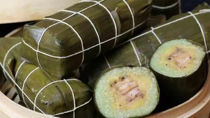 Bánh tét tại chợ Tân An Cần Thơ