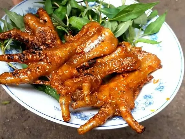 Chân gà nướng Mỹ Miều - Kim Liên