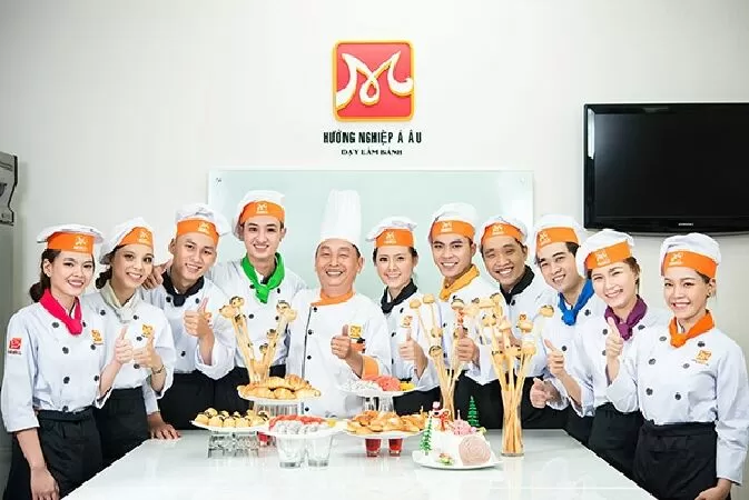 Trường hướng nghiệp Á Âu