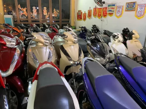 Ngọc Tám Mô Tô