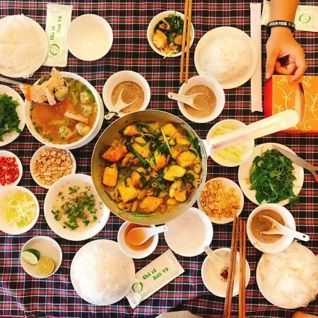 Quán chả cá Anh Vũ